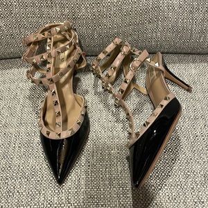 Brand new Vaiftilno brand black patent leather mules with gold-tone studs